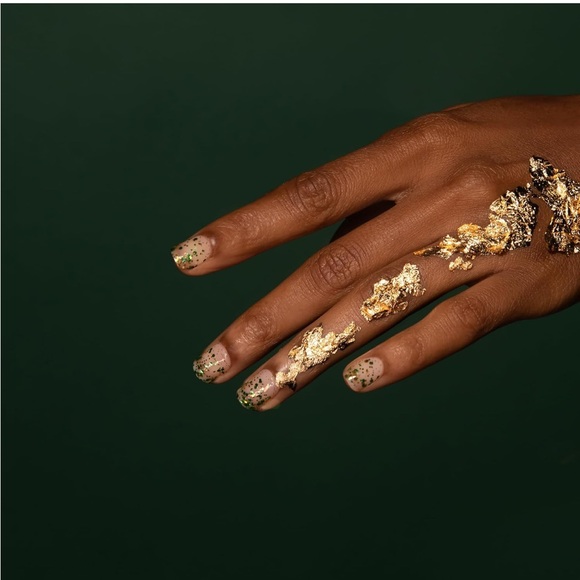 *Retired* Color Street: Total Celt-down | St. Patrick’s Day Green Gold Clear - Picture 8 of 15